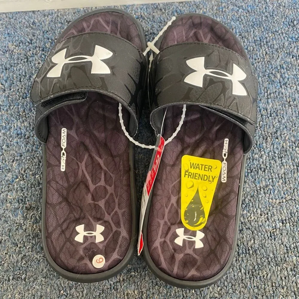 Under armour boys 5 youth brand new with tags comfort slides w/adjustable strap